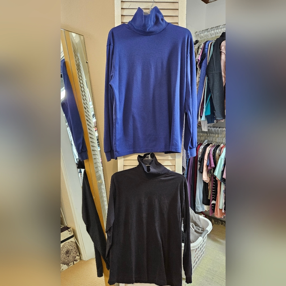 Vintage Ladies Turtlenecks- Large
